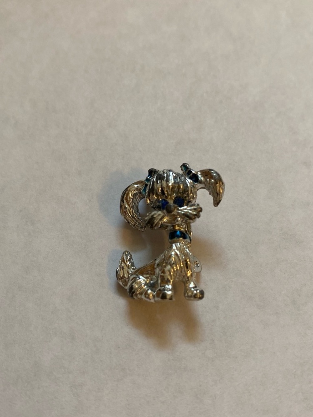 Vintage signed Jerry silver tone brooch